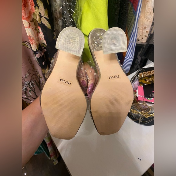 Beautiful Clear & Rhinestone Heels New! 💎💖 - Picture 3 of 5